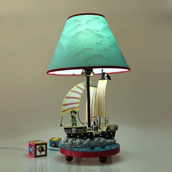 Korsan gemisi masa lambası çocuk yatak odası başucu dekoratif lamba çocuk odası yaratıcı sevimli karikatür uzaktan kumanda ışıkları olabilir